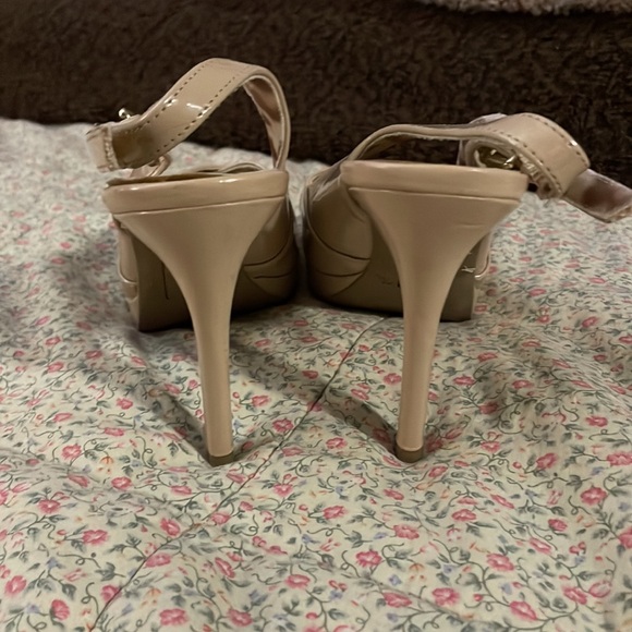 Shoe 👠 - Picture 4 of 6